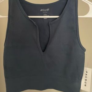 La hearts active crop top